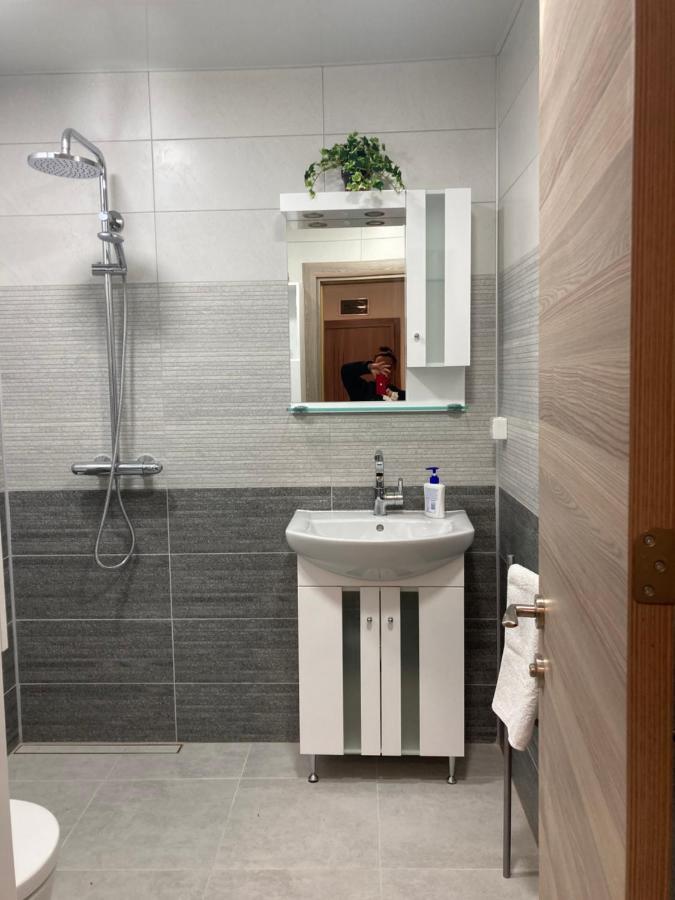 Victor'S Suite , With Private Parking Varna Exteriér fotografie